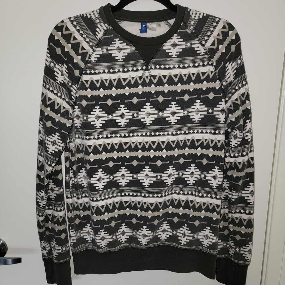 Crewneck sweatshirt by Divided size small